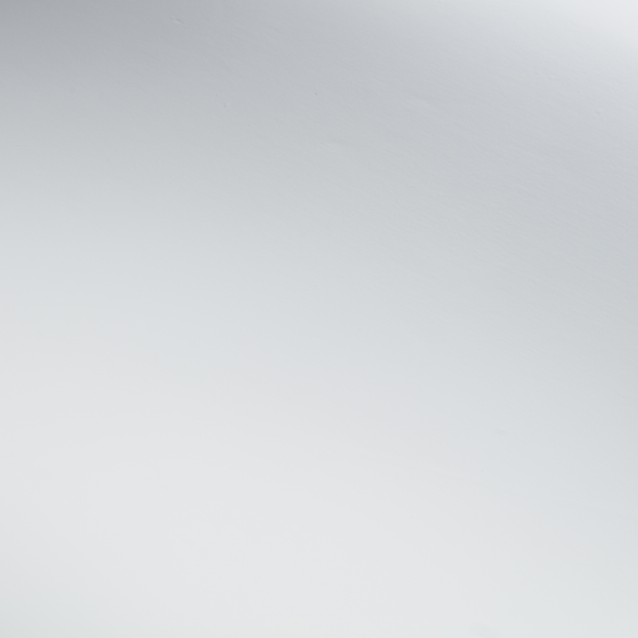 טפט מדבקה פרימיום חלק בגוון לבן מבריק