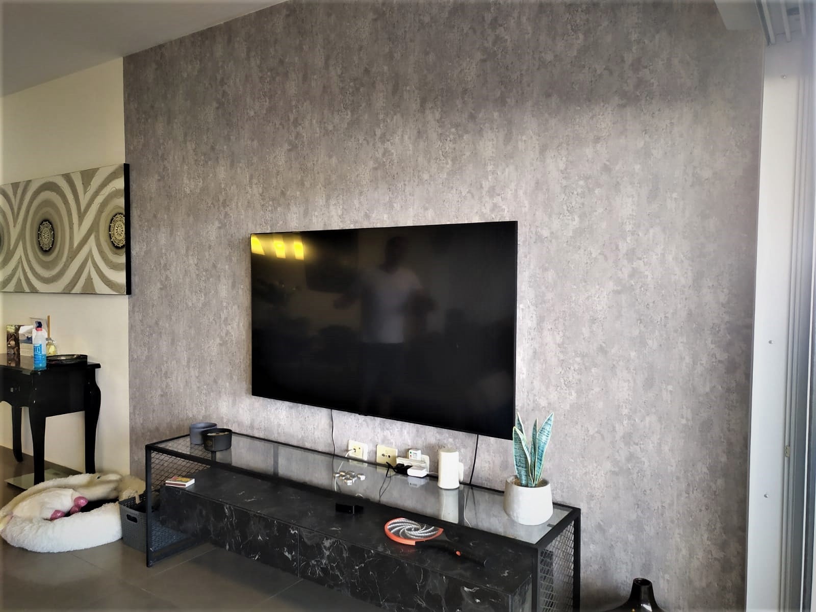 טפט בטון אפור קווים