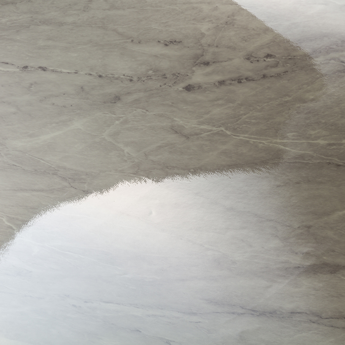 טפט מדבקה פרימיום דמוי שיש קררה חום מבריק