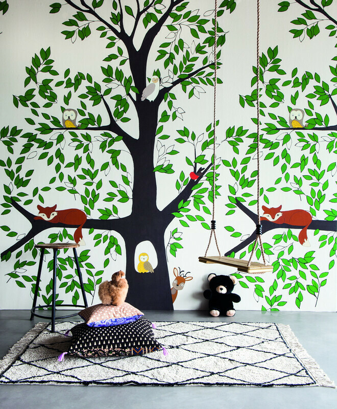 טפט סיפורי ילדים Fox in forest white